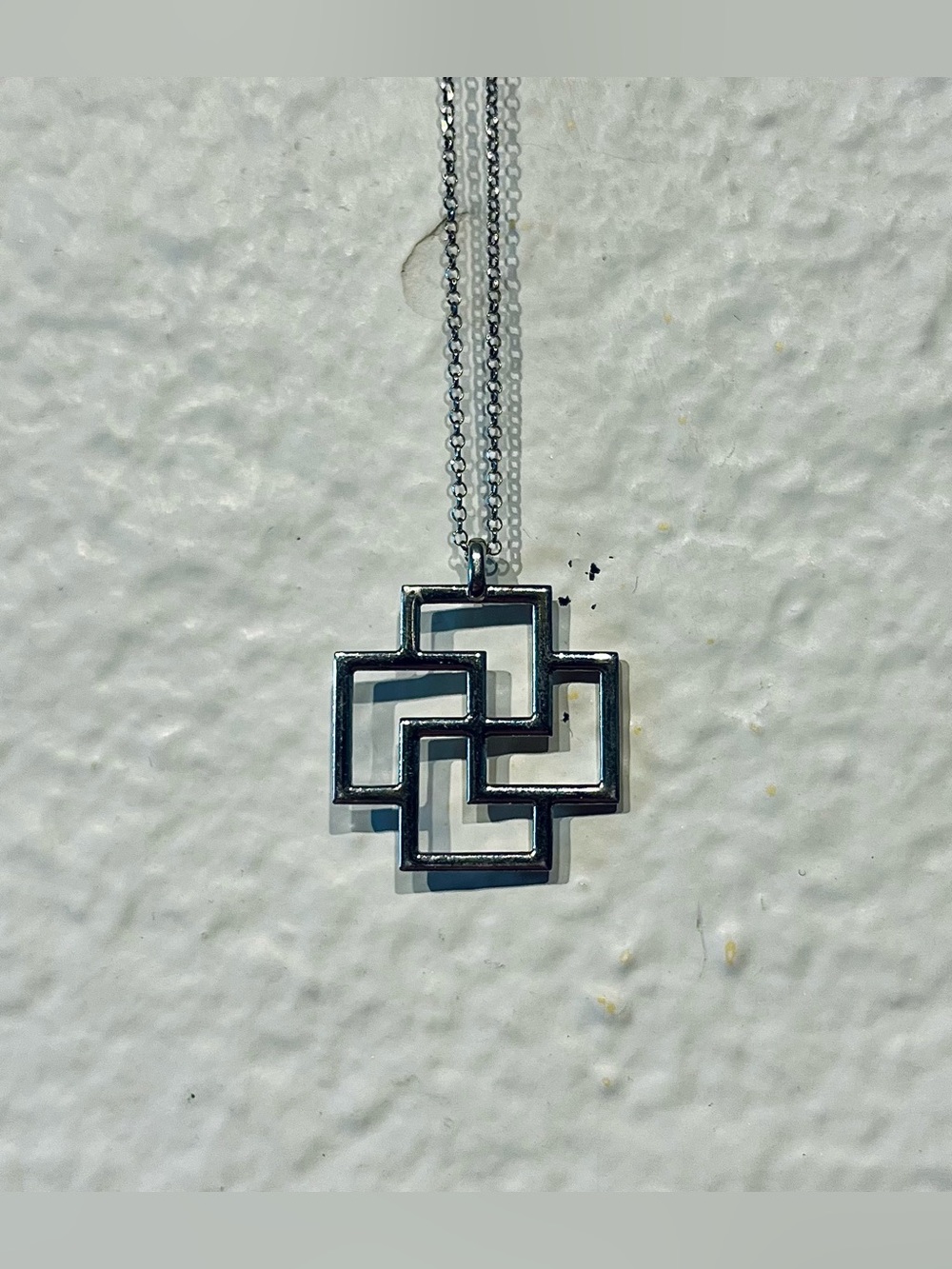 925 Sterling Silver Geometric Interlocking Pendant Necklace